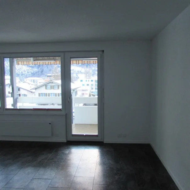 4.5 Zi-Wohnung MFH Gampilz - Bild 3 / 8