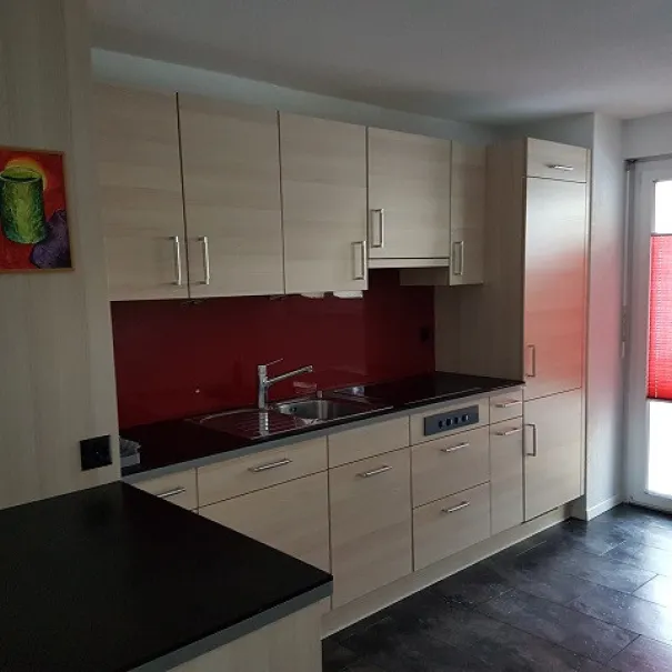 4.5 Zi-Wohnung MFH Gampilz - Bild 1 / 8