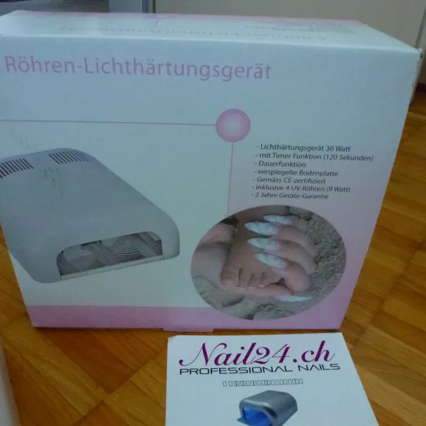 4 Röhren Lichthärtungsgerät  Fingernägel - Bild 1 / 11