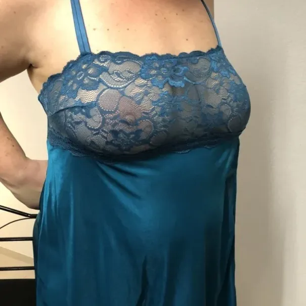 Noelia/CH - CH in Baden bietet 90 Min. rotes Tantra Fr. 300.- - Bild 6 / 10