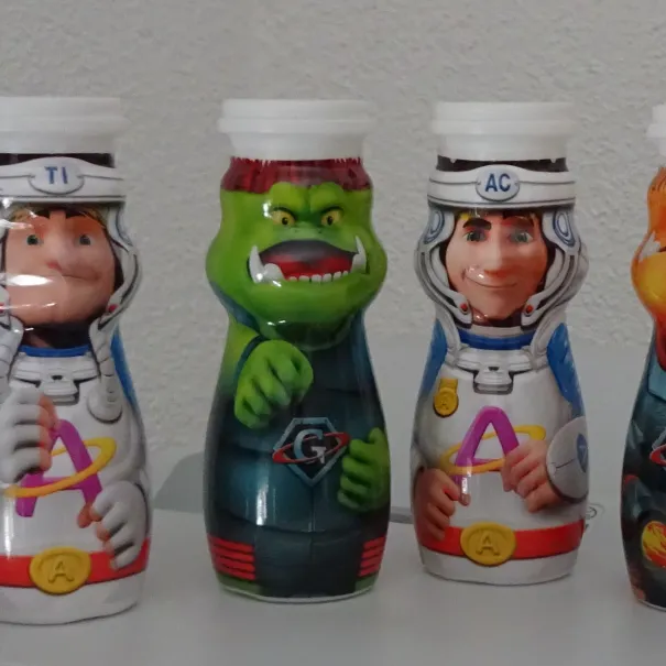 6 Plastik-Spielzeugfiguren - Bild 1 / 1