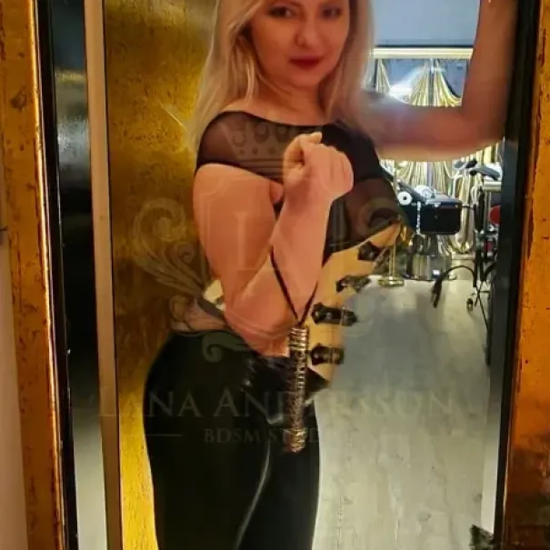 Miss Denisa - Stark riechende Socken  / Nylons Fusserotik, Farting ! - Bild 7 / 10