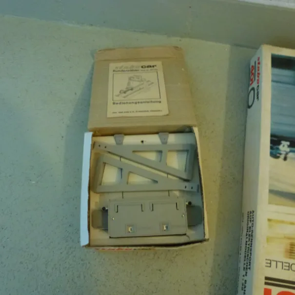Autorennbahn Stabo CAR 401 inkl. Autos inkl. Trafo OVP Packung - Bild 4 / 10