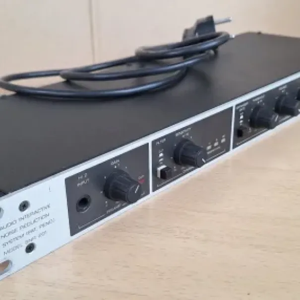 BERINGER SNR 201 19 Zoll Rack Guitar Denoiser 100.- - Bild 1 / 10