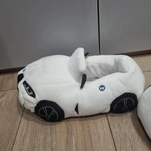 BMW Hausschuhe Für Die Pole Position Zuhause 🚗🏁 - Bild 3 / 3