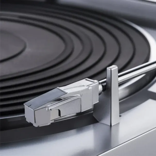 DENON PLATTENSPIELER Modell: DP 29 F Neue Nadel ersetzt - Bild 5 / 11