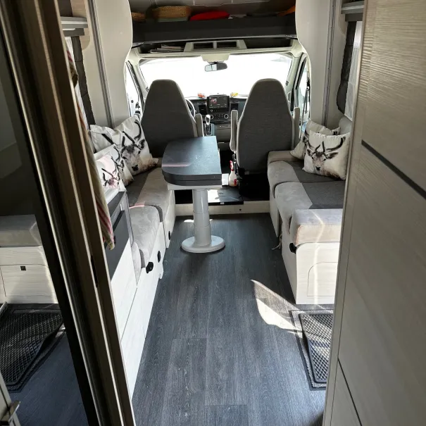 Ford Chausson 720 Titanium Premium - Bild 6 / 6