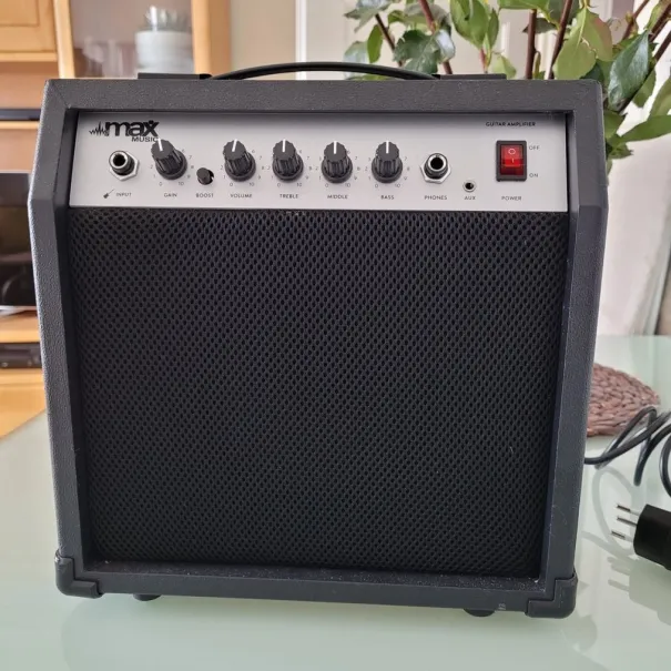 Gitarren Verstärker 40 Watt Power Neuwertig - Bild 1 / 10
