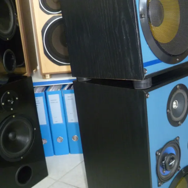 Hifi Professional Lautsprecher Boxen 4 Weg System 2x  Tweeter 1x   Mittelrange 1x   Tieftöner Bass - Bild 5 / 10