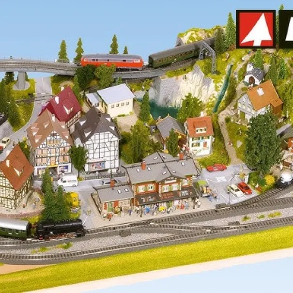 Modellbahn Spur HO oder N Landschaft - Bild 1 / 11