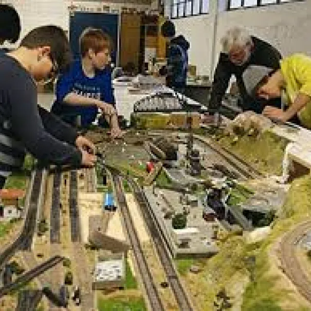 Modellbahn Spur HO oder N Landschaft - Bild 6 / 11