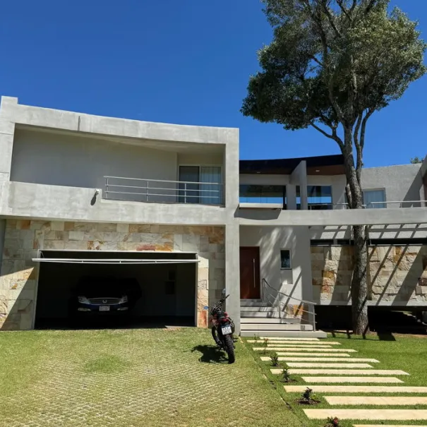 Neubau-Luxus-Villa mit Pool im Raum San Bernardino / Paraguay - Bild 1 / 9