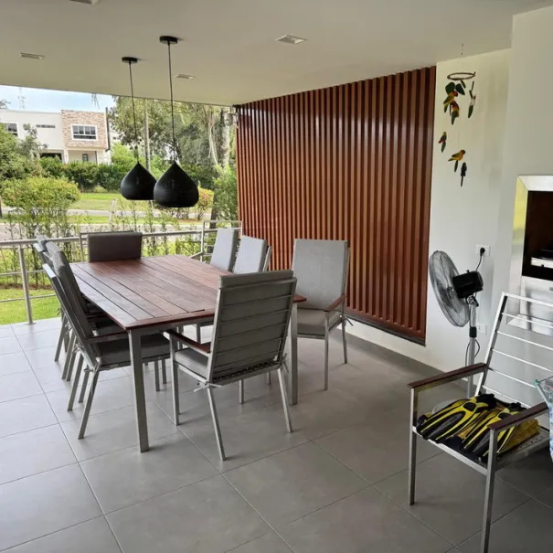 Neubau-Luxus-Villa mit Pool im Raum San Bernardino / Paraguay - Bild 8 / 9