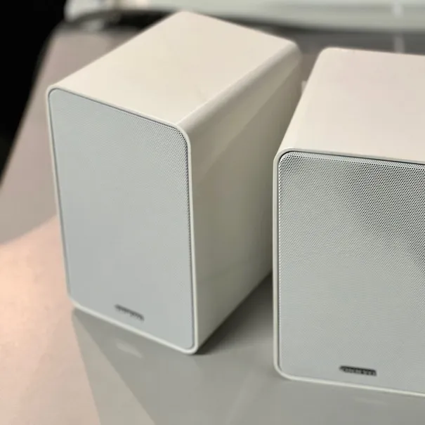 ONKYO Hifi Lautsprecher 1 paar Crem Weiss D-T15 KLemmanschlu 98.- - Bild 1 / 12
