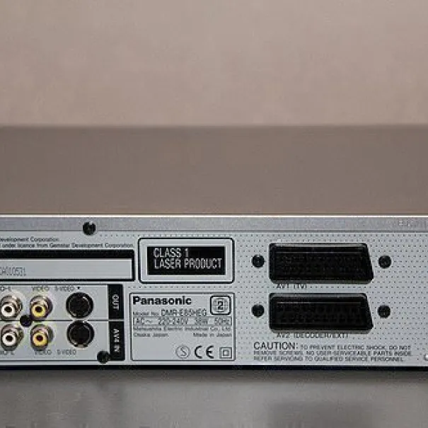 PANASONIC Panasonic DMR-E 85 HEG-K DVD- und Festplattenrekorder 80GB schwarz DVD Recorder Top Modell in Top Ausführung Qualität Panasonic - Bild 6 / 12