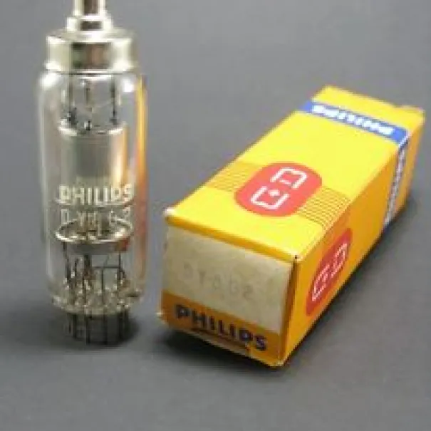 PHILIPS Röhren Hifi Audio Lagerbestand 2 x PCC85 2x DY802 2x PL 81 3x PCF 801 1x PCF 80 1x PCL 88 - Bild 9 / 16