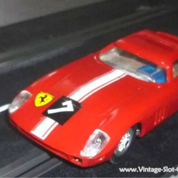 Rennwagen Slotcar Gama Ferrari 275 GT rot - Bild 1 / 10