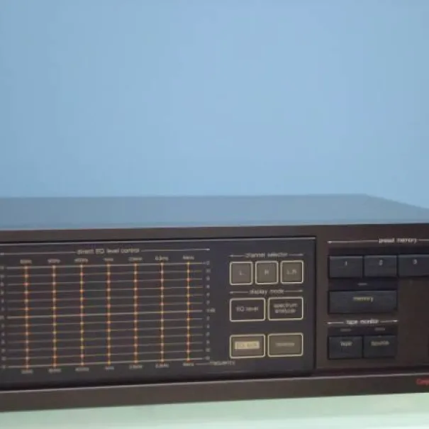 T E C H N I C S    -    Equalizer    SH - 8046 Typ Grafischer Entzerrer Frequenzgang 10 Hz bis 50 kHz -1dB Gesamtklirrfaktor - Bild 2 / 9