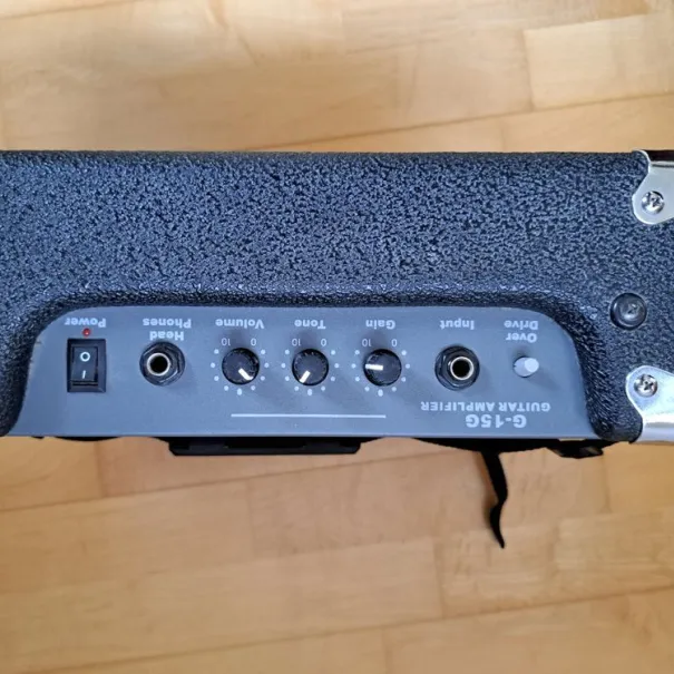 Tragbarer Gitarren Verstärker G - 15 G    20 Watt Power - Bild 4 / 9