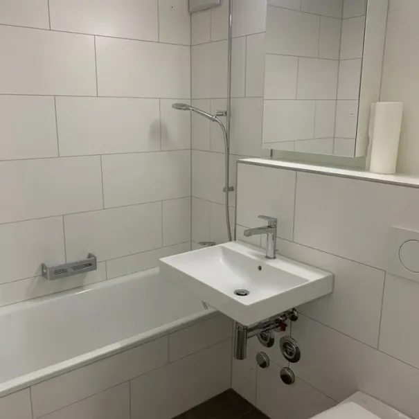Umfassend sanierte 2.5-Zimmer-Wohnung Bottmingen - Bild 8 / 10