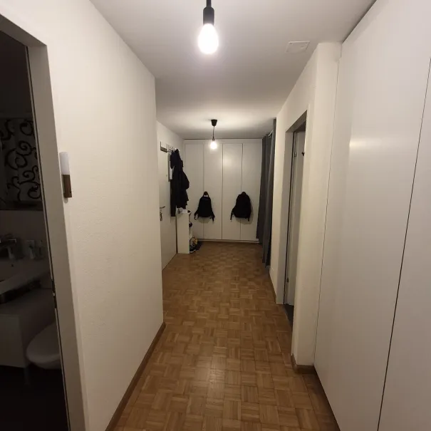 Umfassend sanierte 2.5-Zimmer-Wohnung Bottmingen - Bild 4 / 10