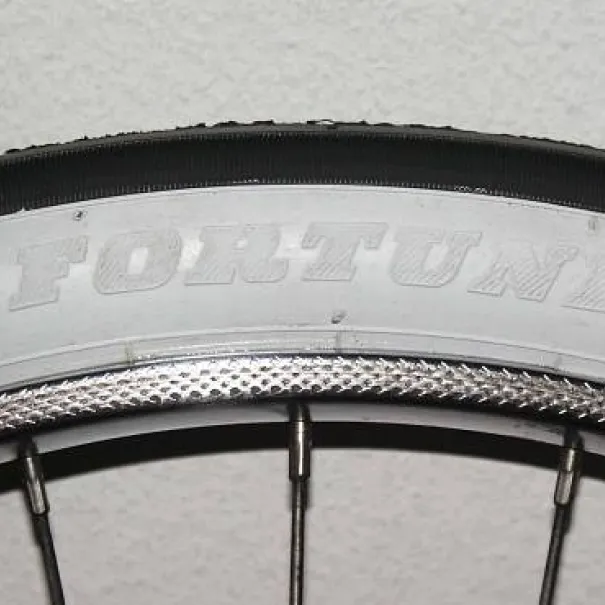 Velo Solex Weisswandreifen NEU paar AKTION NEU 2 stck 66.- - Bild 1 / 13