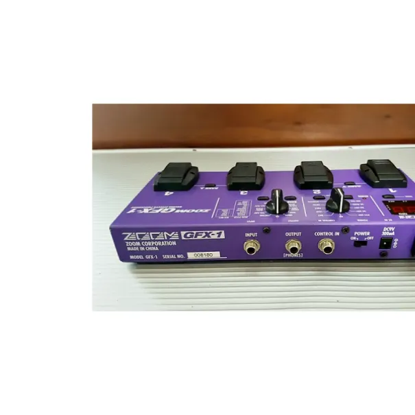 ZOOM GFX 1  Gitarre Effects Processor - Bild 2 / 12