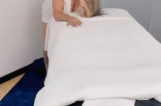 Bruna - S&uuml;sse Masseuse zeigt d...