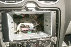 KENWOOD - AUTORADIO - EINBAU -...