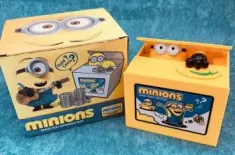 Minions Spark&auml;sseli Spardose f...